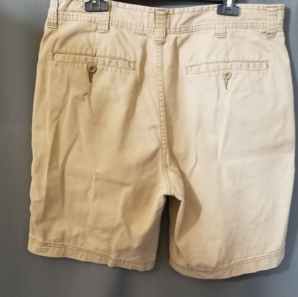 St Johns Bay shorts tan khaki mens sz 36 - Picture 3 of 9